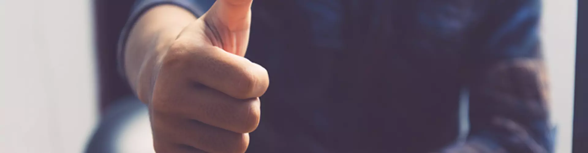 7 Body Language Tricks That Will Improve Your Reputation at Work