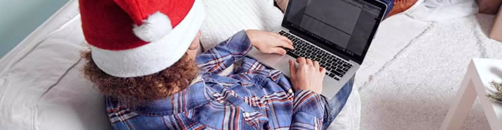 How to Get a High Paying Holiday Job (No Elf Costume Required)